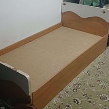 تخت نوجوان سالم