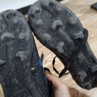 یک عددکتونی فوتبال برای چمن سایز32ویک جفت ساغ بند