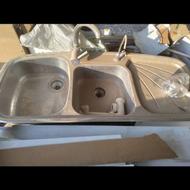 سینک و دوعدد شیر