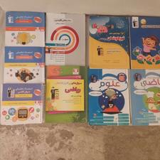 تعدادی کتاب قلم چی ویژه آزمون تیزهوشان پایه ششم