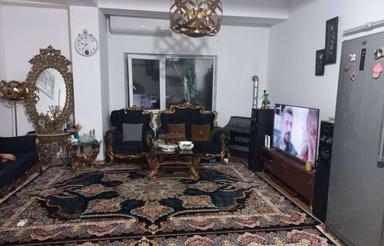 آپارتمان شهرکی طبقه سوم