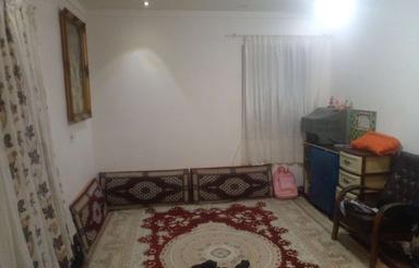 یک واحد مسکونی نیم پیلوت