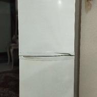 یخچال فریزر سالم