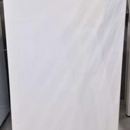 یخچال و فریزر مدل ایستکول (پنج فوت)