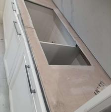 کاشیکاری وتعمیرات ساختمان کلی انجام می شود