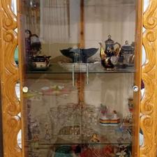 بوفه شیشه ای و چوبی