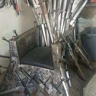 صندلی فلزی ،بازی تاج وتخت