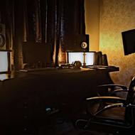 تجهیزات استودیو (میکروفن،کارت صدا،اسپیکر مانیتورینگ)