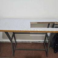 میز چرخ خیاطی سالم و بدون زدگی