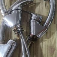 شیر اب ظرفشویی و روشویی