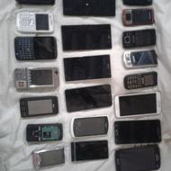 تعداد 30 عدد گوشی کلکسیونی ویترینی