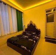 نظافتچی منزل خانم نیازمندم