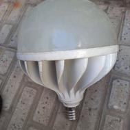 لامپ 100وات بزرگ