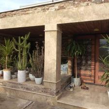 130 متر بنا 400 متر زمین انشعابات وصل فضا سازی سقف 5 متر