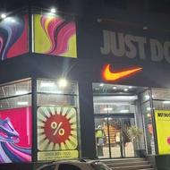 راننده برای سرویس شب پرسنل