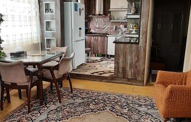 احمد حسینی نبش دویران/55متر/پارکینگ وانباری واسانسور