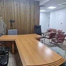 میز کنفرانس تی شکل