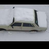 خاهان پیکان سواری هستم