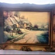 تابلو پوستی با قاب چوبی