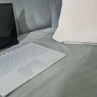 سرفیس بوک 1 بی خط و خش و بسیار تمیز و سالم