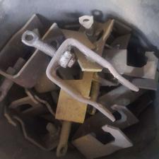 گیره قالب فلزی بلت خروسکی