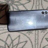 یک گوشی سالم وتمیز