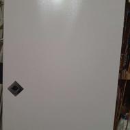 یک لنگه درب کمد دیواری به فروش میرسد