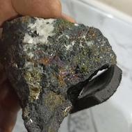 سلام سنگ دارم نمیدونم چه سنگیه راهنمایی بفرمایید