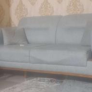 نظافت حمام دستشویی و مرتب کردن تخت اتاق و جارو برقی