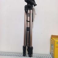 پایه دوربین عکاسی