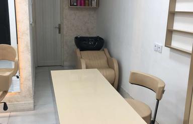 اجاره سالن زیبایی کاملا نو و بسیار شیک. واقع در موزیرج