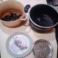 مقداری قابلمه تفلون مارک تاج فروش دارم