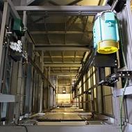 به چند نفر نیرو کار در اسانسور