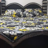 تخت دو نفره سالم رنگ مشکی با تشک