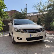 آریو اتوماتیک استثنائی