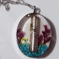 ساخت انواع زیور آلات رزینی گردنبند دوطرفه، جاکلیدی،زلف یار