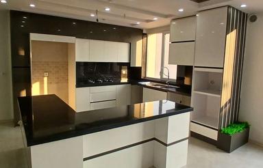 آپارتمان 135متر 2خوابه بازسازی لوکس همکف