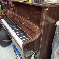 پیانو سوزوکی رنگ قهوه ای خوش صدا