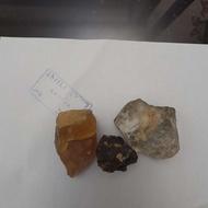 تعدادی سنگ قیمتی