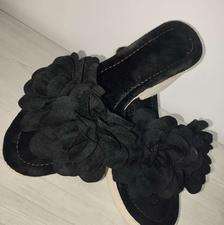 دمپایی رو فرشی