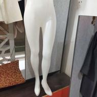 فروش مانکن همراه با لوازم های دیگر