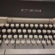 ماشین تایپ OLIVETTI