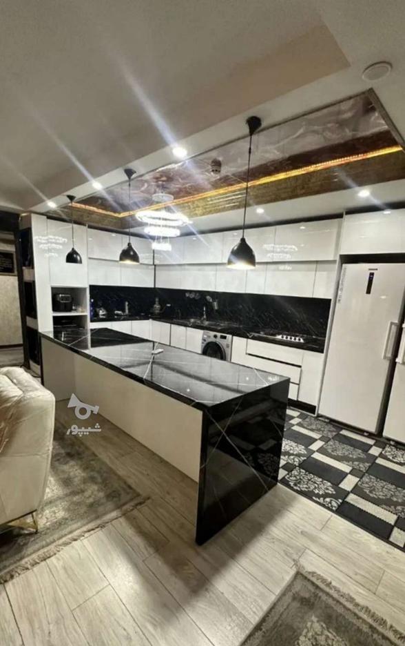 140 متر دو خواب میدان اتریش