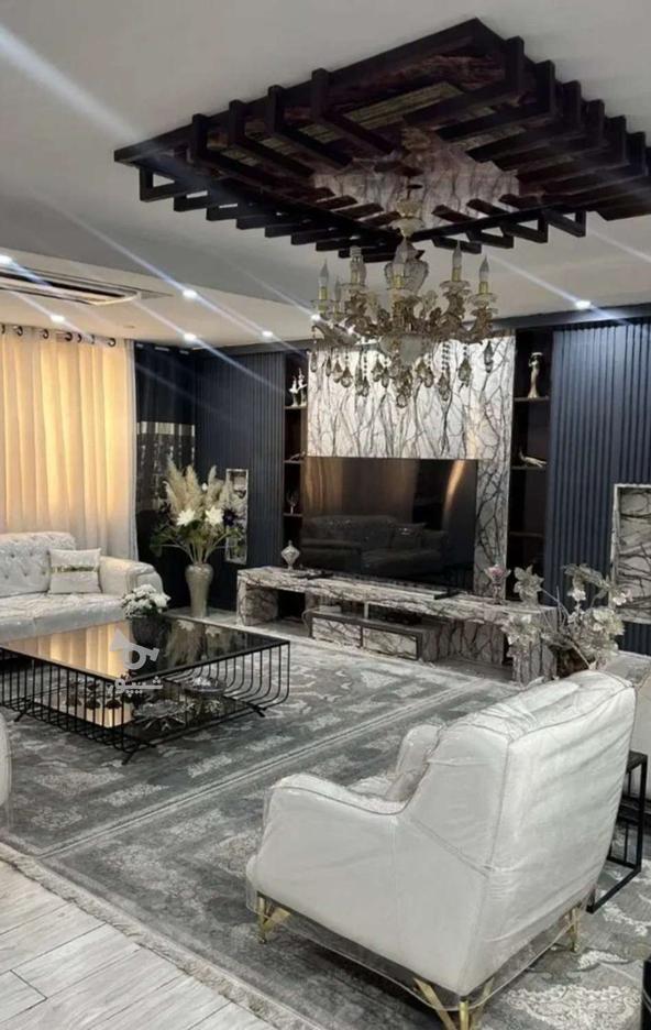 140 متر دو خواب میدان اتریش