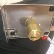 قفل درب حیاط