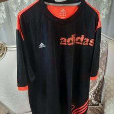 تعدادی لباس ورزشی مردانه خارجی نو