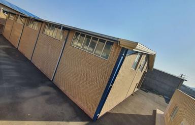 فروش سوله 3000 متر در زمین 5000 متر صفادشت