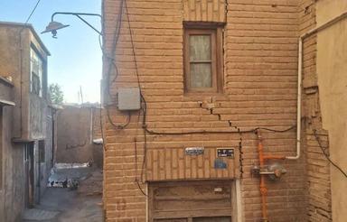 خانه قدیمی کلنگی