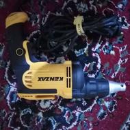 پیچ گوشتی برقی کنزاکس