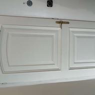 درب چوبی با دستگیره